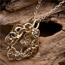 【鑑別書付】ダイヤモンドペンダント/ネックレス 0.05ct K10 イエローゴールド アラベスク フラワーモチーフ 鑑別書付き