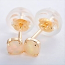 ピアス エチオピアオパール K18 イエローゴールド 3mm×3mmサイズ カボションカット シリコン製ダブルロックキャッチ仕様